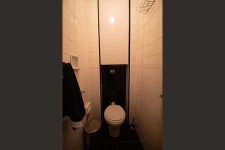 Apartamento à venda com 80m², 2 quartos e 1 vaga Apartamento à venda com 80m², 2 quartos e 1 vagaBanheiro de Serviço