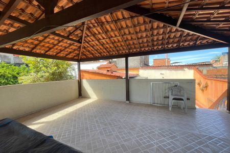 Casa para alugar com 300m², 4 quartos e 3 vagasTerraço