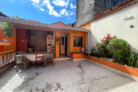 Casa para alugar com 300m², 4 quartos e 3 vagasQuintal