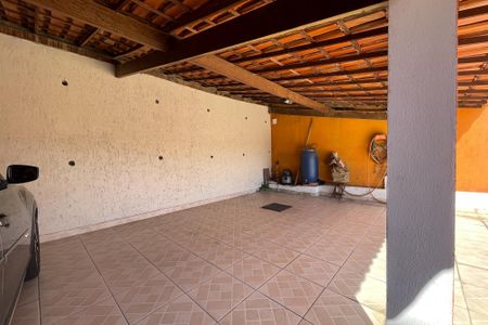 Casa para alugar com 300m², 4 quartos e 3 vagasGaragem