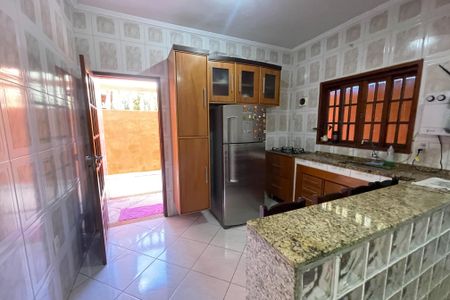 Casa para alugar com 300m², 4 quartos e 3 vagasCozinha