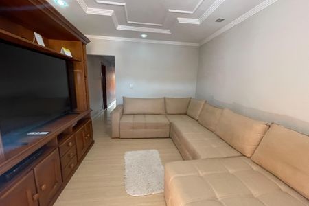 Casa para alugar com 300m², 4 quartos e 3 vagasSala