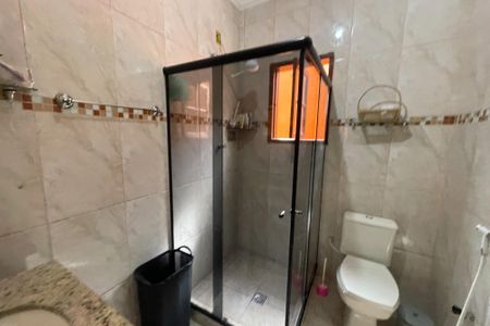 Casa para alugar com 300m², 4 quartos e 3 vagasBanheiro da Suíte