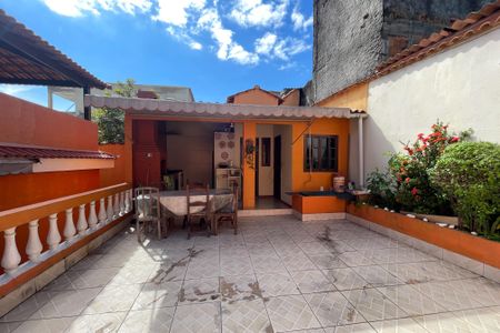 Casa para alugar com 300m², 4 quartos e 3 vagasQuintal