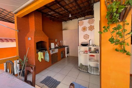 Casa para alugar com 300m², 4 quartos e 3 vagasQuintal