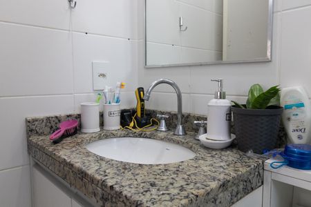 Apartamento à venda com 72m², 3 quartos e 1 vaga Apartamento à venda com 72m², 3 quartos e 1 vagaBanheiro da Suíte