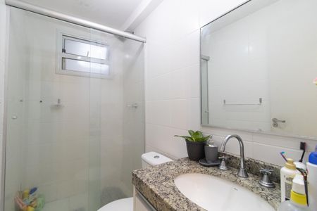 Apartamento à venda com 72m², 3 quartos e 1 vaga Apartamento à venda com 72m², 3 quartos e 1 vagaBanheiro Social
