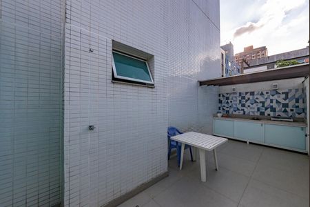 Apartamento à venda com 180m², 3 quartos e 2 vagasVaranda