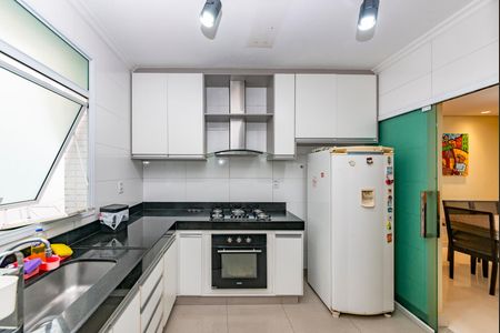 Apartamento à venda com 180m², 3 quartos e 2 vagasCozinha