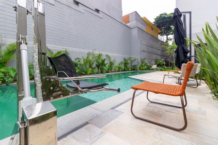 Studio à venda com 26m², 1 quarto e sem vagaÁrea comum - Piscina