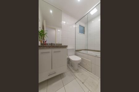 Apartamento para alugar com 74m², 2 quartos e 1 vagaBanheiro Social