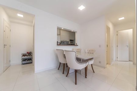 Apartamento para alugar com 74m², 2 quartos e 1 vagaSala