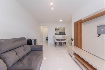 Apartamento para alugar com 74m², 2 quartos e 1 vagaSala