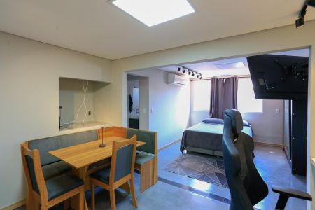 Casa à venda com 250m², 6 quartos e 2 vagas Casa à venda com 250m², 6 quartos e 2 vagasCasa 2 Cozinha