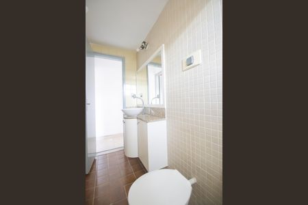 Apartamento para alugar com 60m², 2 quartos e 1 vaga Apartamento para alugar com 60m², 2 quartos e 1 vagaBanheiro