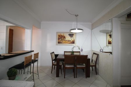 Apartamento à venda com 64m², 2 quartos e 1 vagaSala