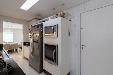 Apartamento à venda com 110m², 2 quartos e 2 vagasCozinha