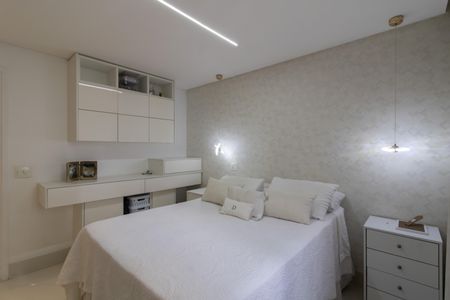 Apartamento à venda com 110m², 2 quartos e 2 vagasSuíte 1