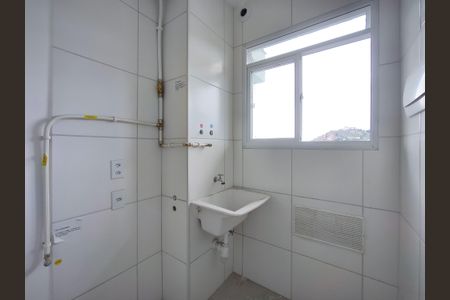 Apartamento à venda com 43m², 2 quartos e sem vagaCozinha e Área de Serviço