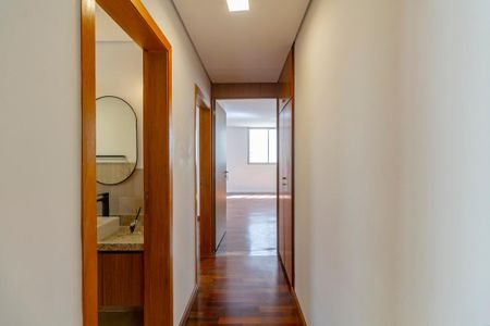 Apartamento à venda com 132m², 3 quartos e 2 vagasCorredor