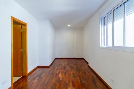 Apartamento à venda com 132m², 3 quartos e 2 vagasSuíte