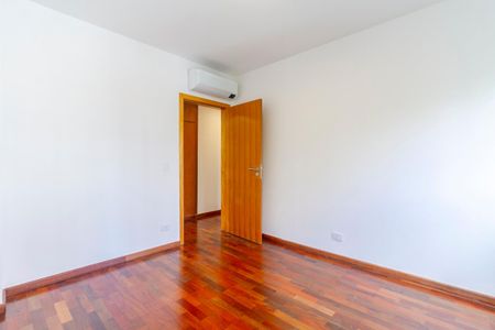 Apartamento à venda com 132m², 3 quartos e 2 vagasQuarto 1