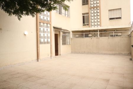 Apartamento para alugar com 150m², 3 quartos e 1 vagaVaranda