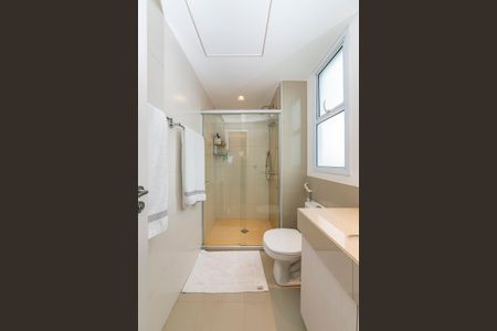 Apartamento à venda com 95m², 3 quartos e 2 vagas Apartamento à venda com 95m², 3 quartos e 2 vagasBanheiro da Suíte