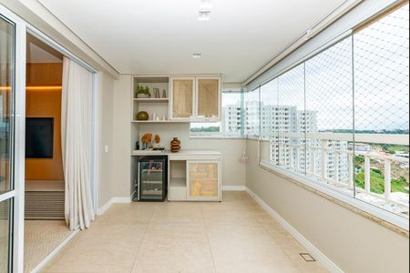 Apartamento à venda com 95m², 3 quartos e 2 vagas Apartamento à venda com 95m², 3 quartos e 2 vagasVaranda da Sala