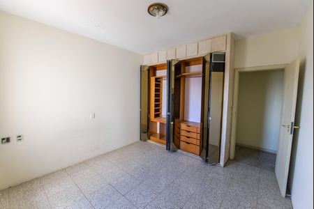 Apartamento para alugar com 257m², 4 quartos e 1 vagaSuíte 