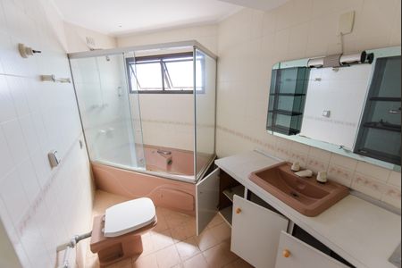 Apartamento para alugar com 257m², 4 quartos e 1 vaga Banheiro 2