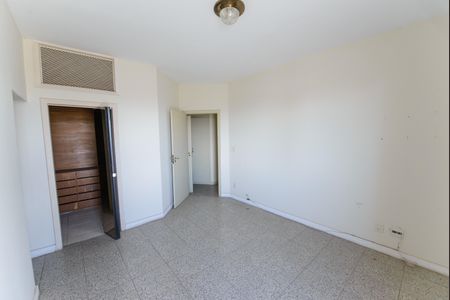 Apartamento para alugar com 257m², 4 quartos e 1 vagaSuíte 