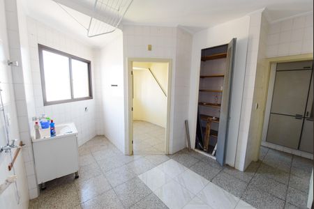 Apartamento para alugar com 257m², 4 quartos e 1 vagaCozinha