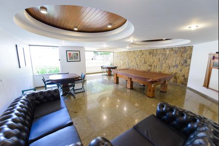 Apartamento para alugar com 257m², 4 quartos e 1 vagaÁrea comum