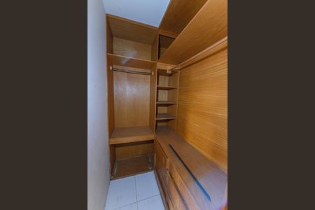 Apartamento para alugar com 257m², 4 quartos e 1 vagaSuíte 