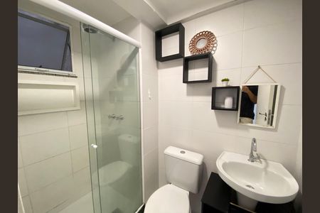 Apartamento para alugar com 45m², 2 quartos e 1 vaga Apartamento para alugar com 45m², 2 quartos e 1 vagaBanheiro