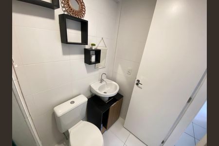 Apartamento para alugar com 45m², 2 quartos e 1 vaga Apartamento para alugar com 45m², 2 quartos e 1 vagaBanheiro