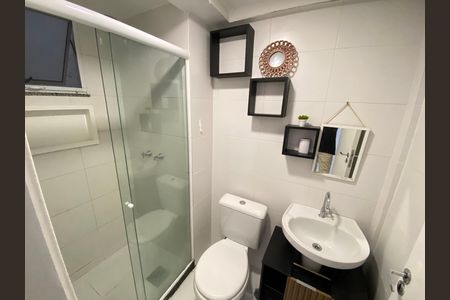 Apartamento para alugar com 45m², 2 quartos e 1 vaga Apartamento para alugar com 45m², 2 quartos e 1 vagaBanheiro