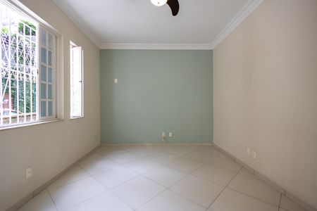 Casa à venda com 130m², 3 quartos e 1 vagaSala