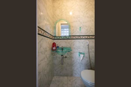 Casa à venda com 130m², 3 quartos e 1 vagaLavabo