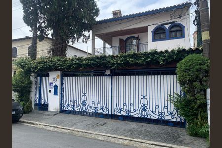 Casa à venda com 650m², 4 quartos e 6 vagasFachada do imóvel