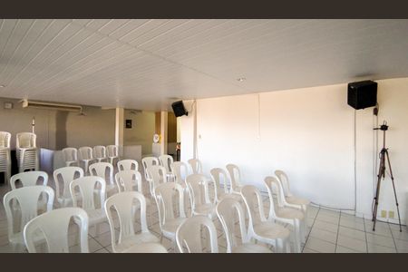 Casa para alugar com 360m², 4 quartos e 4 vagas Casa para alugar com 360m², 4 quartos e 4 vagasÁrea comum - Salão de festas