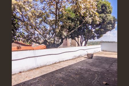 Casa para alugar com 360m², 4 quartos e 4 vagas Casa para alugar com 360m², 4 quartos e 4 vagasVaranda