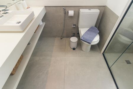 Studio para alugar com 40m², 1 quarto e 1 vaga Studio para alugar com 40m², 1 quarto e 1 vagaBanheiro