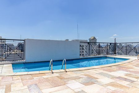 Studio para alugar com 40m², 1 quarto e 1 vaga Studio para alugar com 40m², 1 quarto e 1 vagaÁrea comum - Piscina