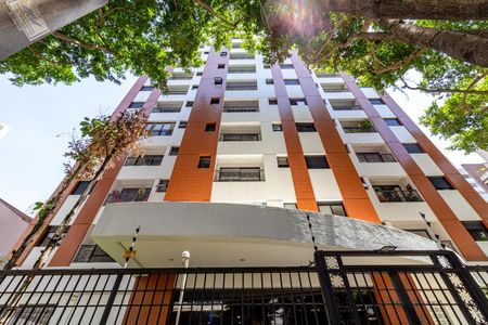 Studio para alugar com 40m², 1 quarto e 1 vaga Studio para alugar com 40m², 1 quarto e 1 vagaFachada