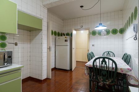 Apartamento à venda com 188m², 3 quartos e 2 vagasCozinha