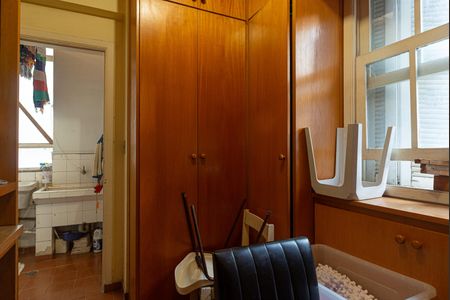 Apartamento à venda com 188m², 3 quartos e 2 vagasQuarto de Serviço