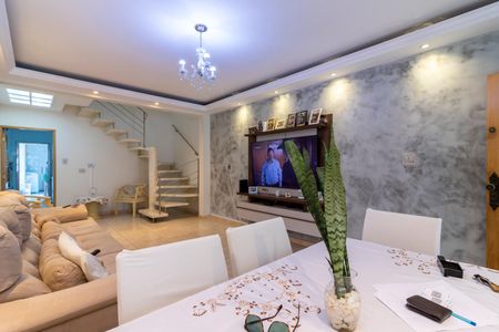 Casa para alugar com 170m², 3 quartos e 1 vaga Casa para alugar com 170m², 3 quartos e 1 vagaSala