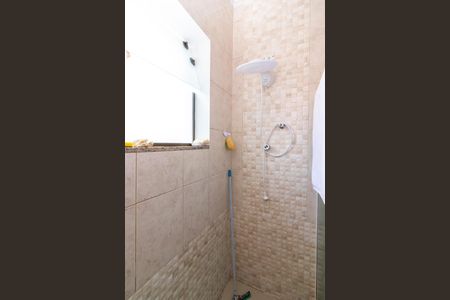 Casa para alugar com 170m², 3 quartos e 1 vaga Casa para alugar com 170m², 3 quartos e 1 vagaBanheiro da Suíte 1